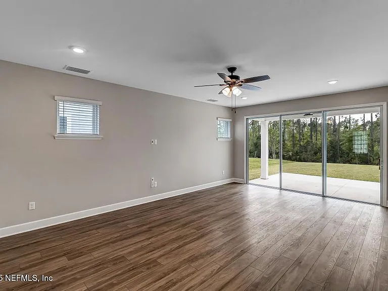 428 Settlers Landing Dr — Photo 5