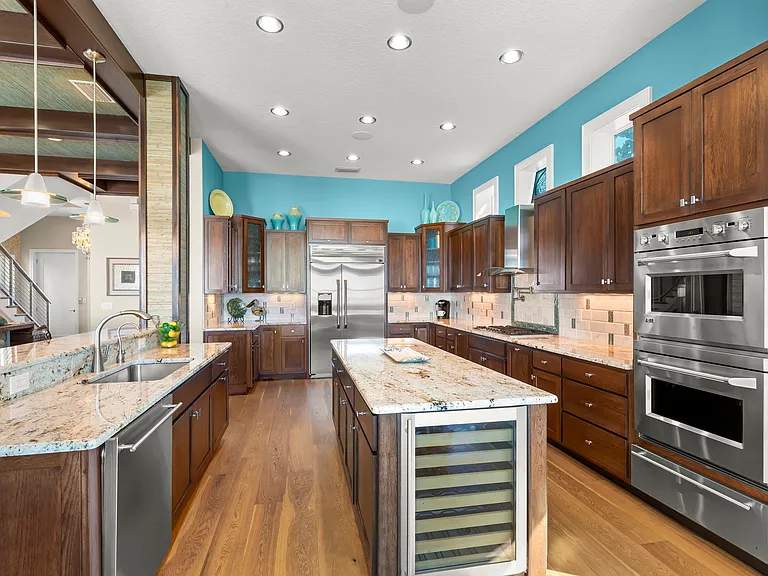 10042 Gulf Blvd — Photo 18