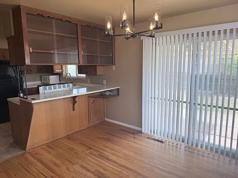 1419 Prado Dr — Photo 5