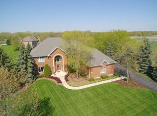 25480 N North Bridge Rd, Lake Zurich, IL 60047