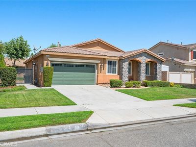 5121 Wisteria Ln, Fontana, CA, 92336