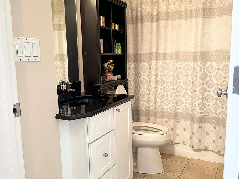 875 N Milwaukee Ave #1S — Photo 14