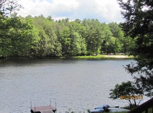 149 Lake Dr, Dingmans Ferry, PA 18328