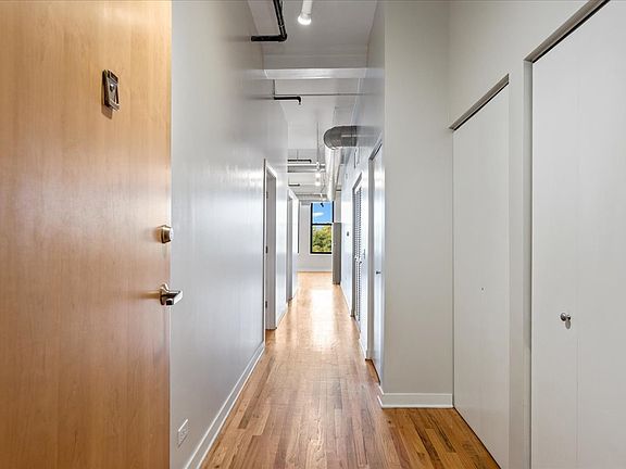 2nd image of 4715 N Racine Ave APT 502