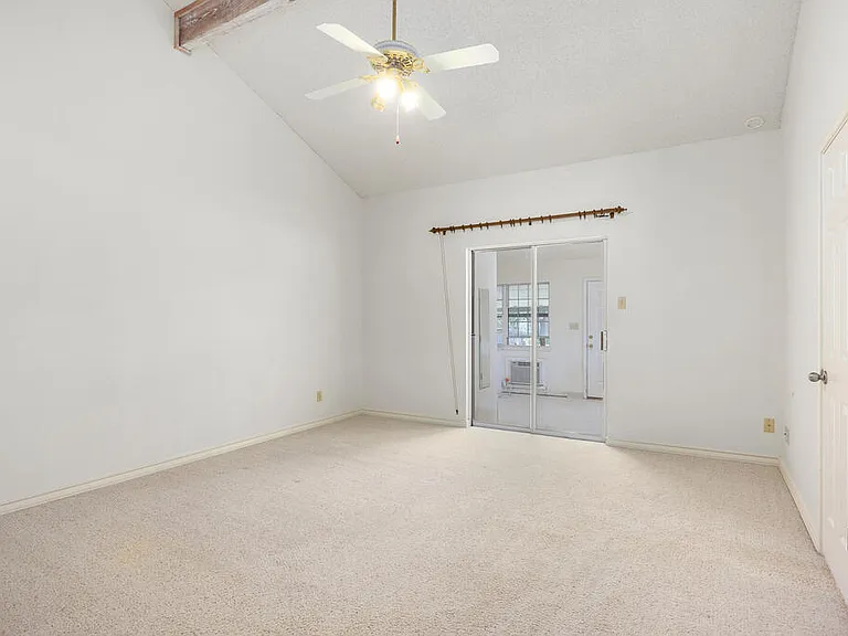 103 Crockett Dr — Photo 20