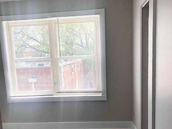 4th image of 3404 Whitfield Ave #420-B