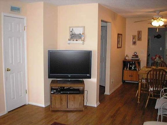 3rd image of 3574 Simpson Ave #101