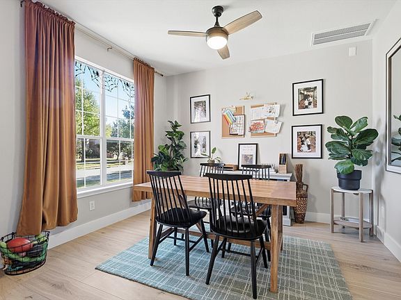 5th image of 3618 Applewood Rd