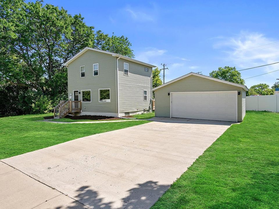 1st image of 3662 S 32nd STREET