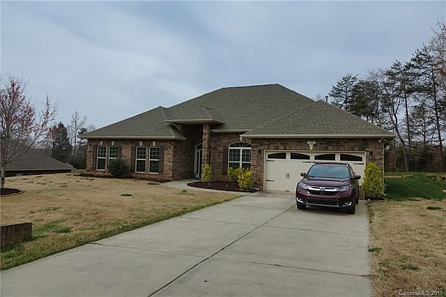 1st image of 245 Mills Plantation Cir