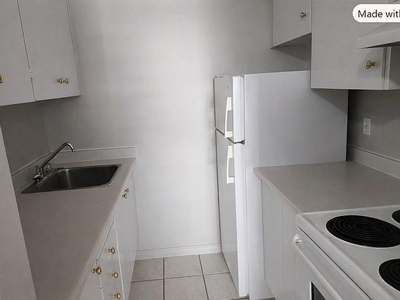 4th image of 4820 E 47th Ave #502