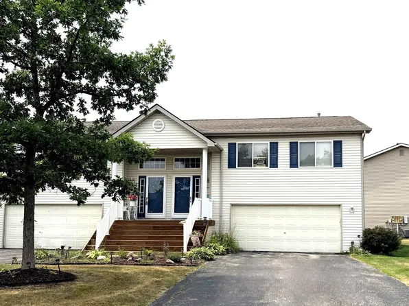 9360 Lake Park Dr, Grand Blanc, MI 48439