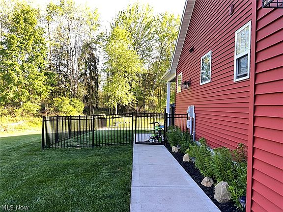 2nd image of 341 Cherry Rdg