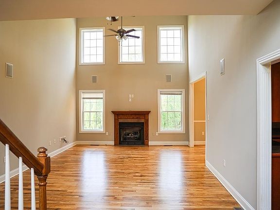 4th image of 2815 Palisades Ct