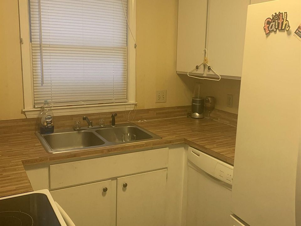 2nd image of 113 Misty Oak Rd
