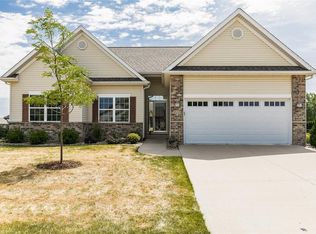325 Fox Run, North Liberty, IA 52317