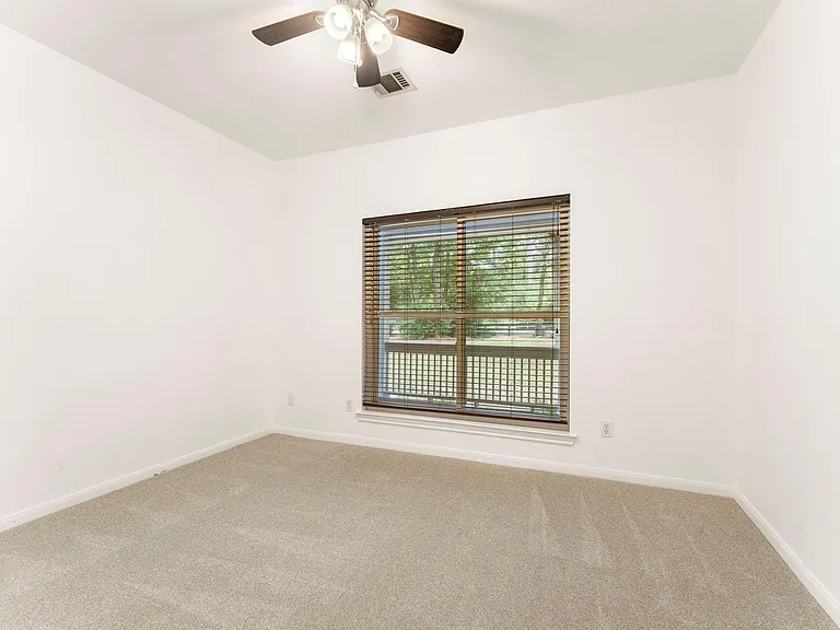 618 W Rollingwood St — Photo 9