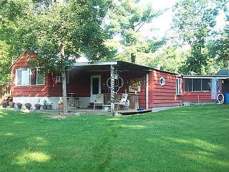 Turn-Key home on Clear Lake
