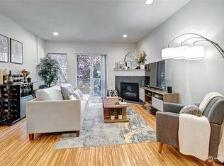 825 NW 97th St UNIT B, Seattle, WA 98117