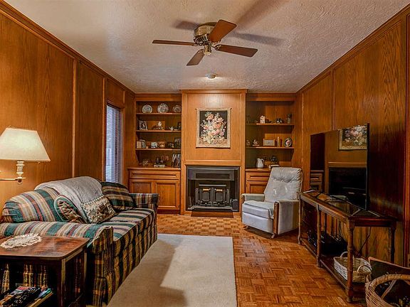 4th image of 6310 W Coventry Dr