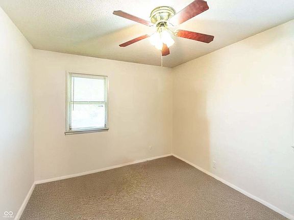 3rd image of 1901 N Maplewood Ave