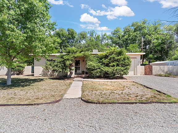 3rd image of 1405 Santa Clara Dr
