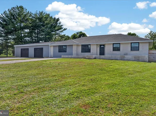 2 Gaynor Ct, Bear, DE 19701
