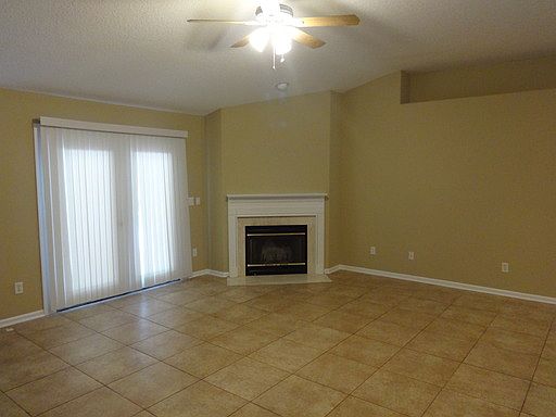 3rd image of 3066 Captiva Bluff Cir