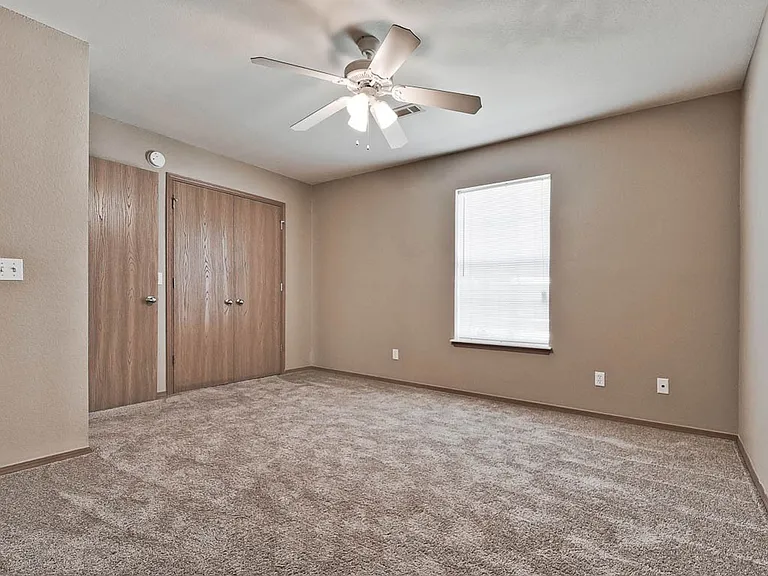 5817 Slape St — Photo 8