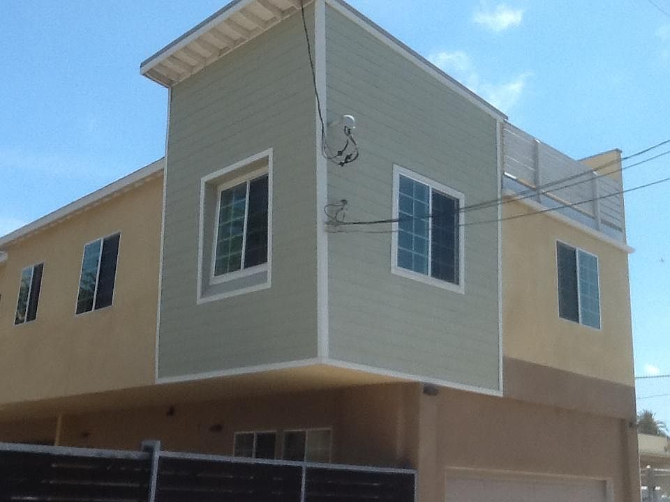 1st image of 4855 Santa Monica Ave