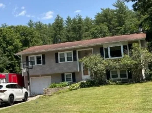 29 Profile Dr, Merrimack, NH 03054
