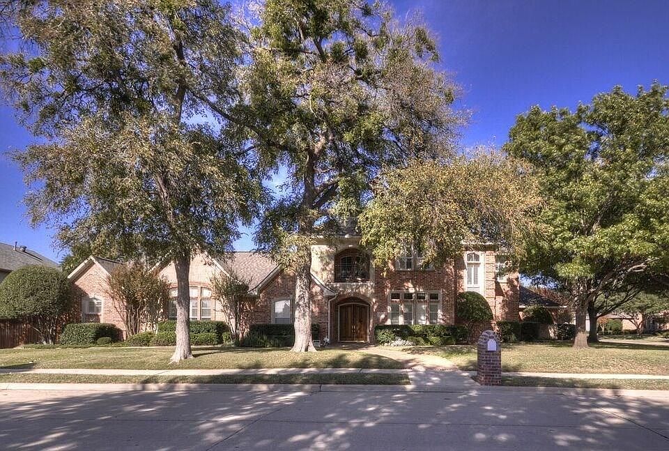 1st image of 6525 Castle Pines Dr