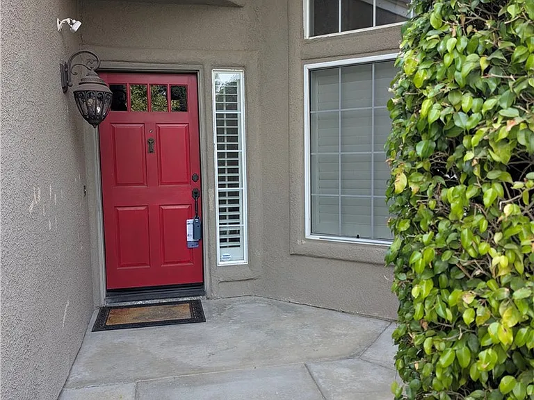 2300 Rutland Pl — Photo 3