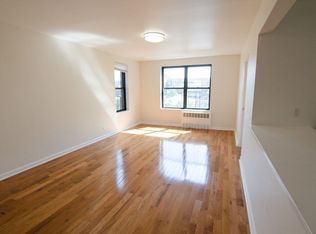 4125 Case St APT 5L, Elmhurst, NY 11373