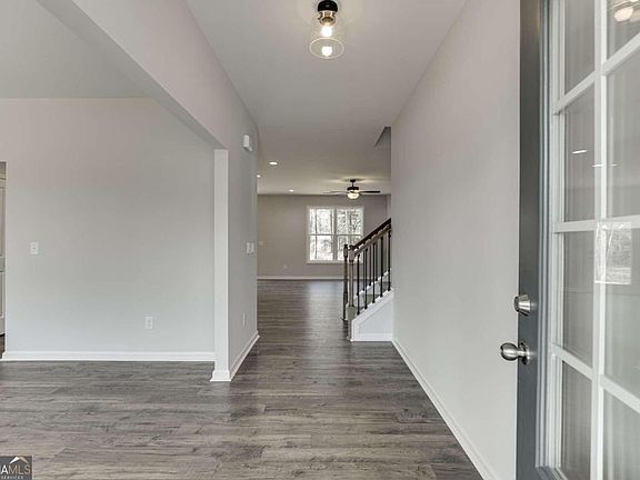 4th image of 2544 Hickory Valley Dr #6