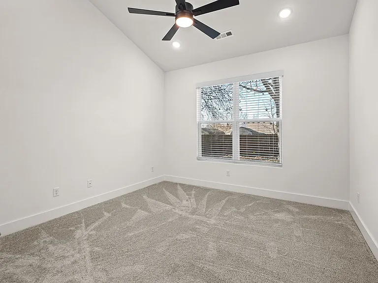 721 Sun Meadows Loop — Photo 13