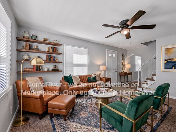 2nd image of 411 Hillview St