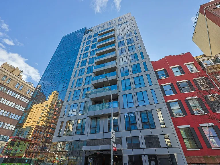 300 W 30th St #4D — Photo 14