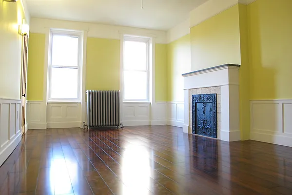 Rented by Keller Williams NYC | media 23