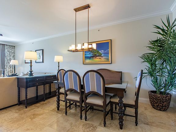 4th image of 3841 N Roosevelt Blvd #421