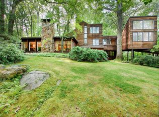 109 Laurel Hill Rd, Mountain Lakes, NJ 07046