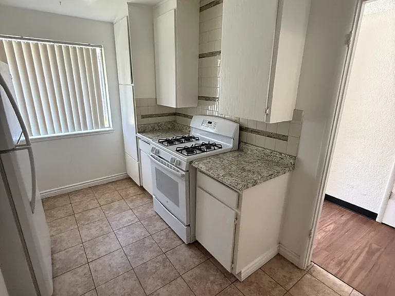 4607 Plaza Ln #D — Photo 1