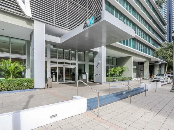 79 SW 12th St, Miami, FL