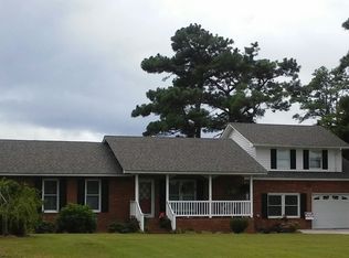 292 Griggs Acres Dr, Point Harbor, NC 27964