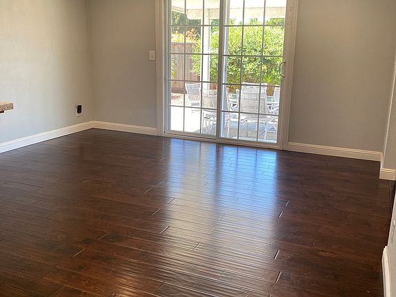 4th image of 34876 Gladstone Pl