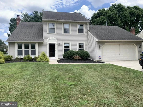300 Longstone Dr, Cherry Hill, NJ 08003