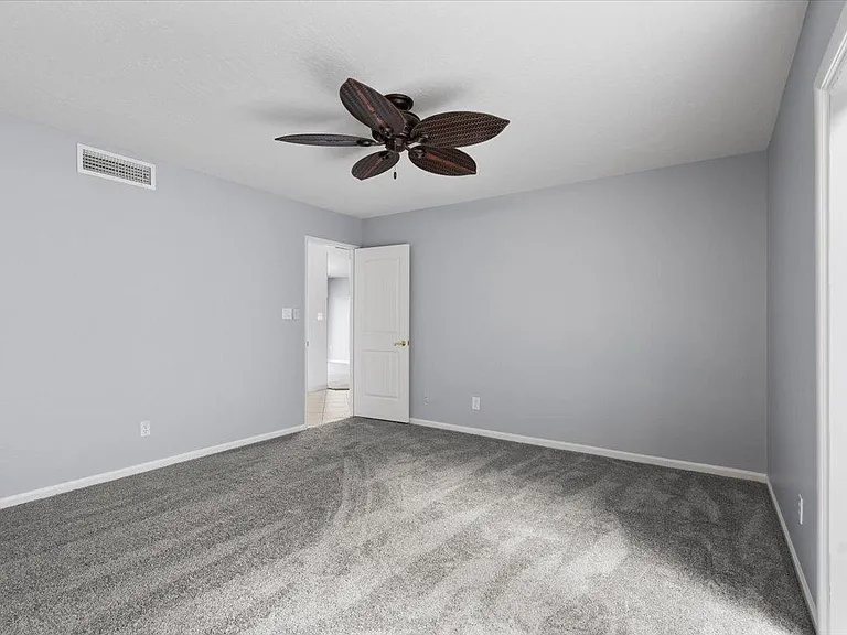 8678 E Roosevelt Cir — Photo 16
