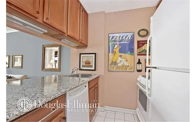 Rented by Douglas Elliman | media 45