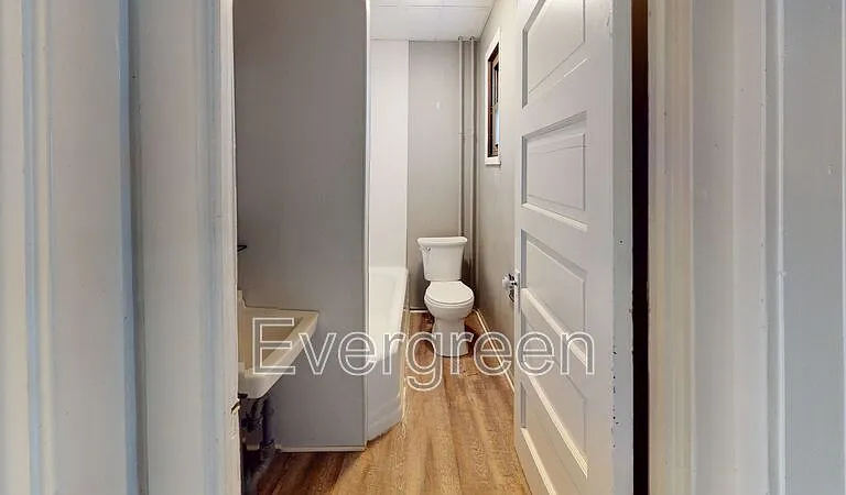 347 Washington St #LOWER — Photo 12
