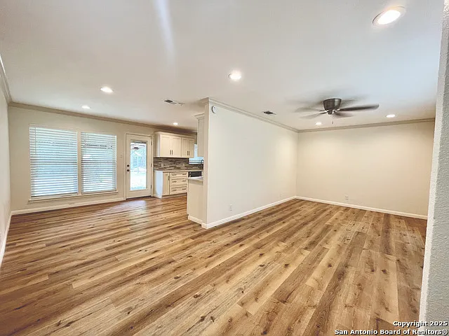 2612 Worldland Dr — Photo 3
